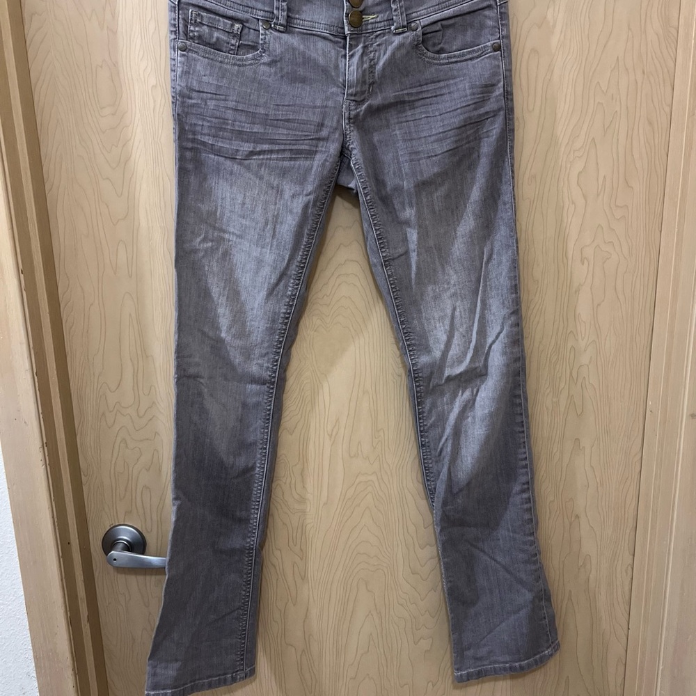 CAbi Gray Straight Leg Jeans Versatile Style